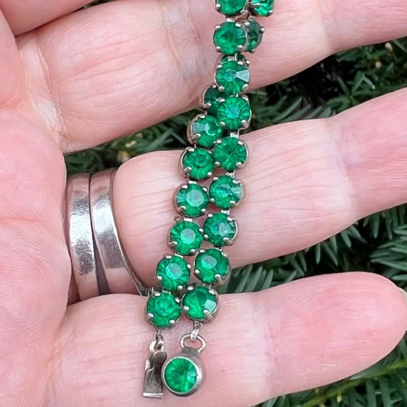 VINTAGE ART DECO STERLING SILVER EMERALD GREEN RHINESTONES TENNIS BRACELET